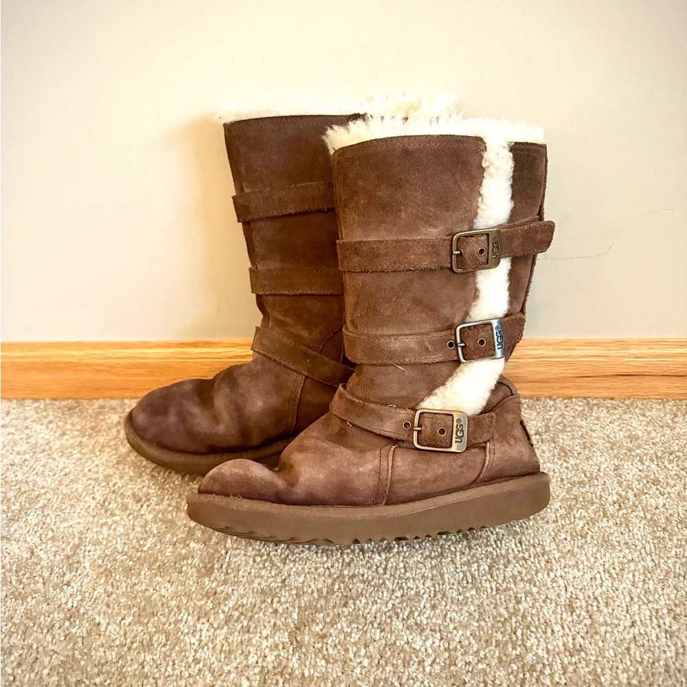 Ugg Girls’ Maddi Buckle Boots
